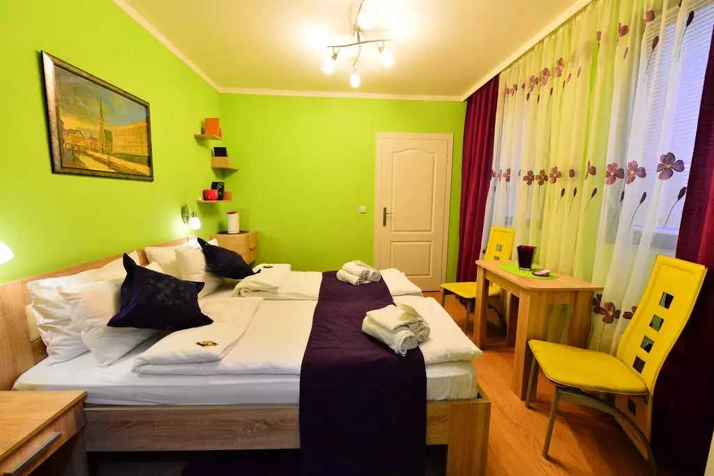 hotel_tal centar_novi_sad_shabavizparvaz_10.jpg